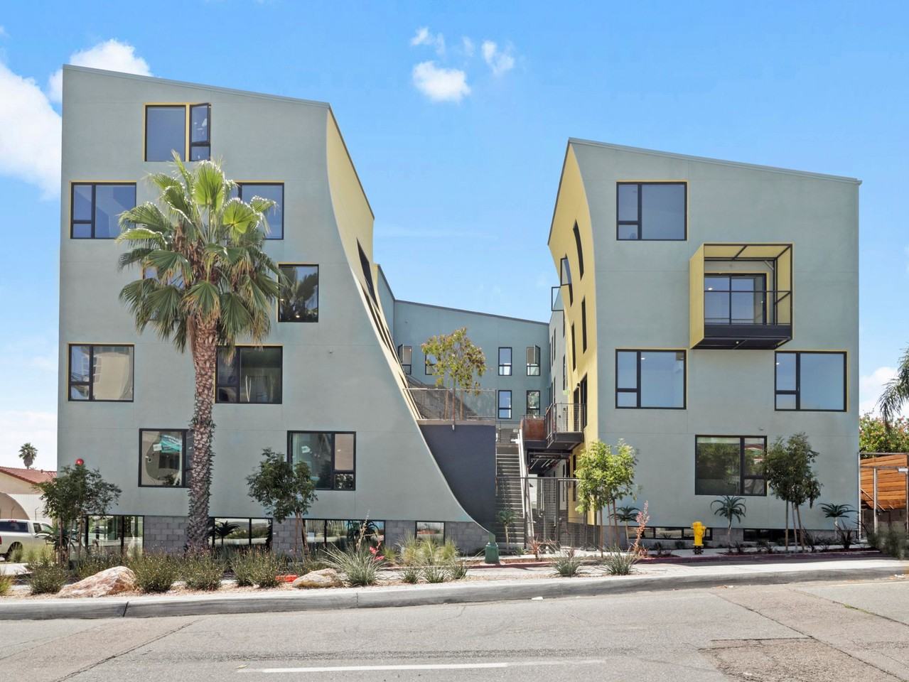 nBtween - Photo 3 of 33