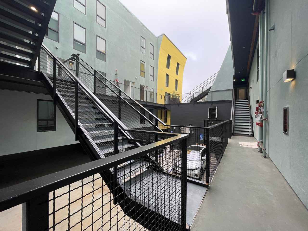 nBtween - Photo 4 of 33