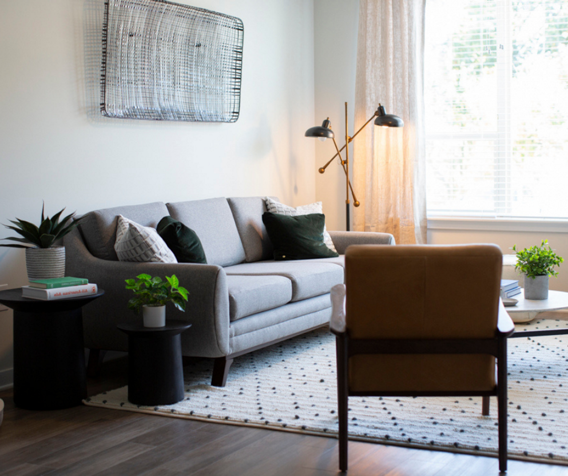 Axiom - Photo 2 of 50