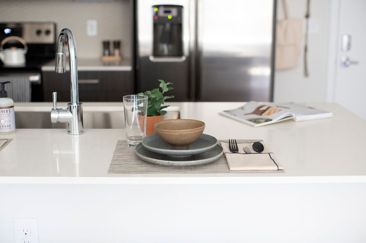 Axiom - Photo 4 of 50