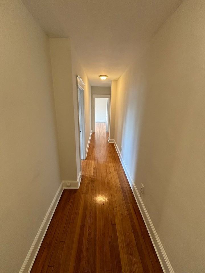 Devonshire Court South - Photo 5 of 43