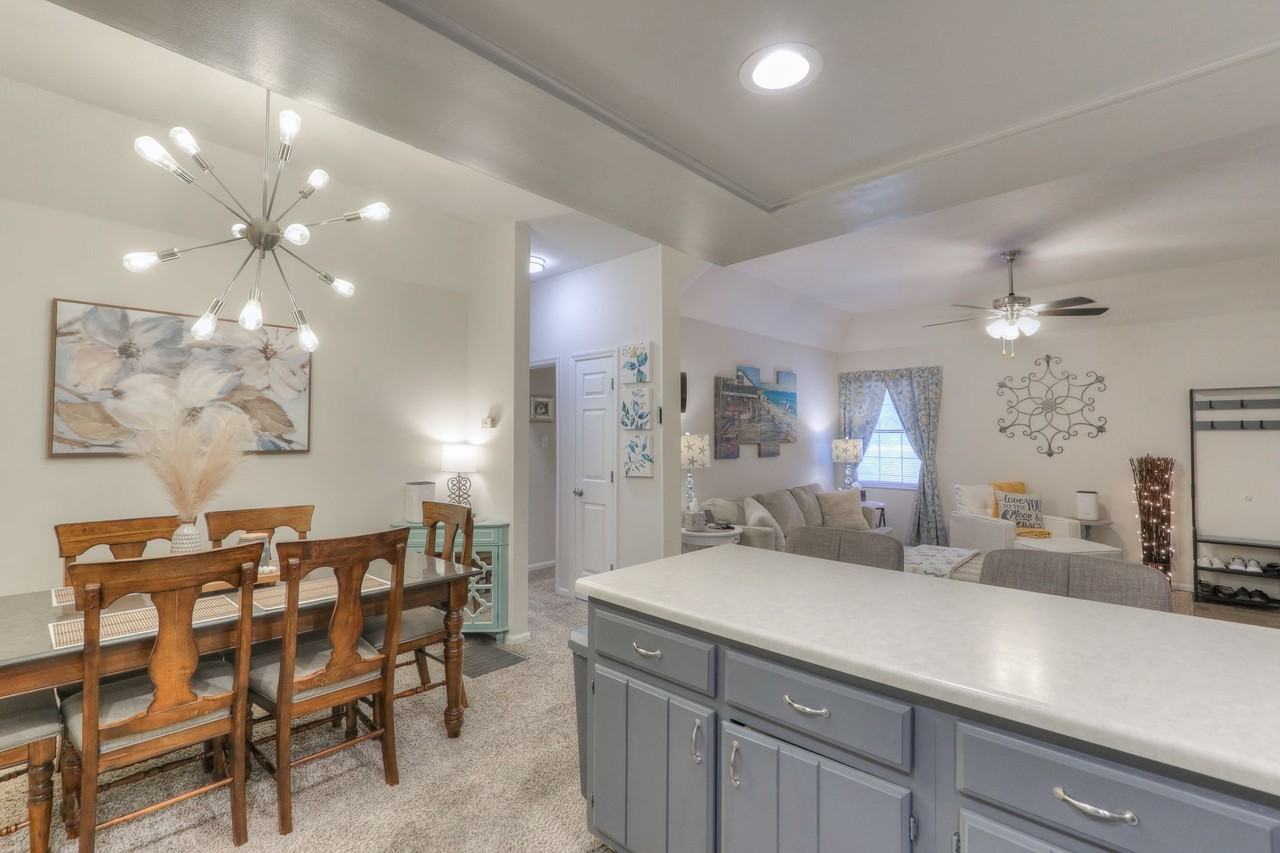 The Oaks Apartments - Photo 6 of 26