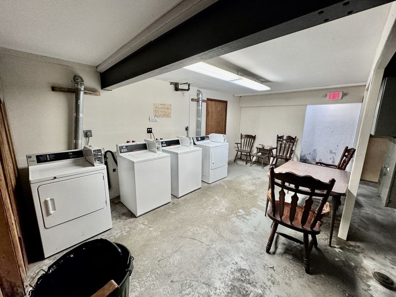 21 Dwight st - Photo 3 of 13