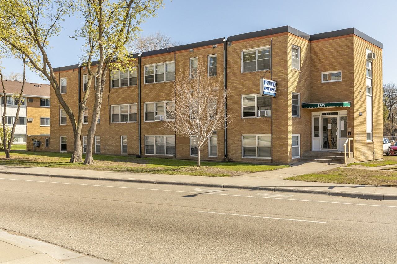 Richlyn Apartments - Photo 2 of 6