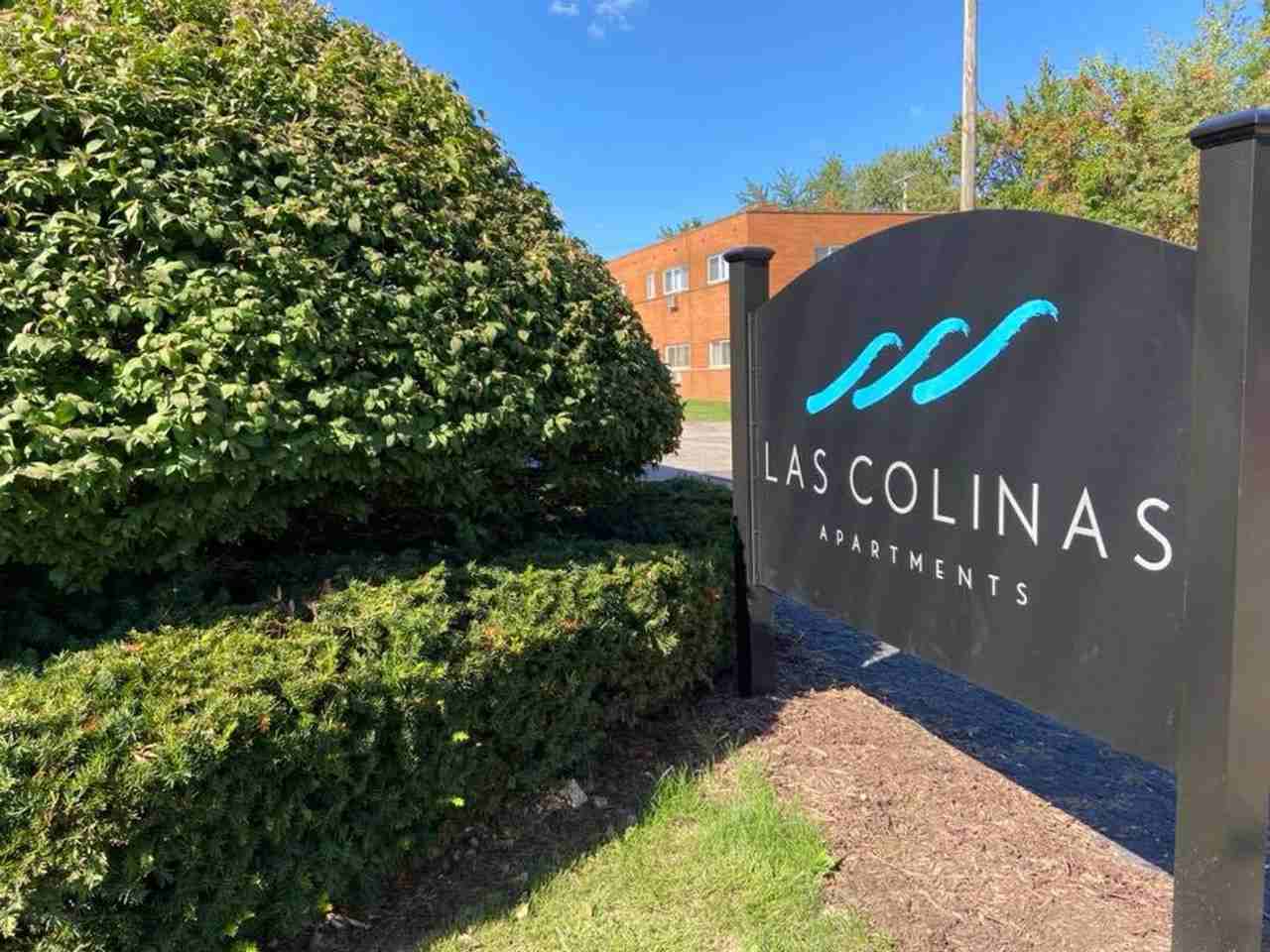 Comfortable Convenience | Las Colinas Apartments Cleveland, OH - Photo 2 of 29