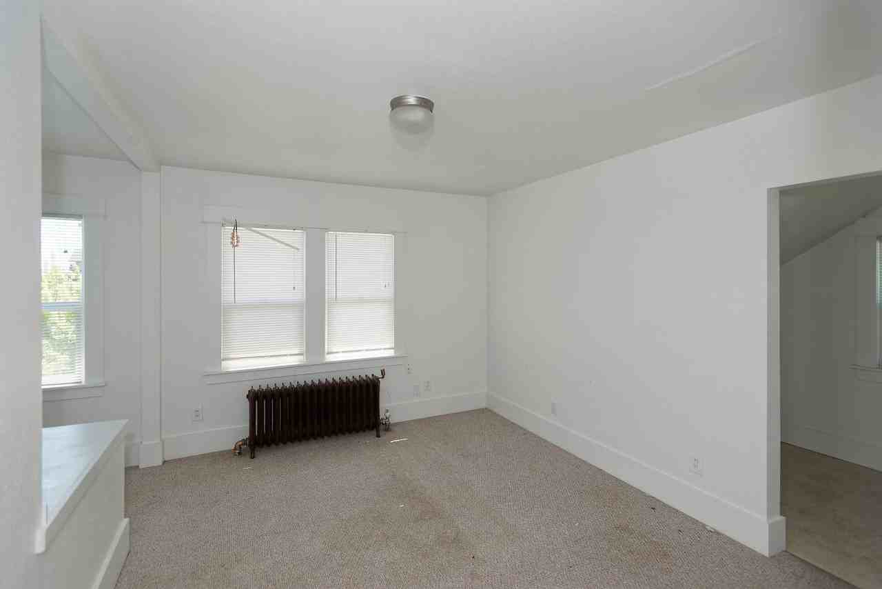 Seattle R/E-817 - Photo 5 of 6