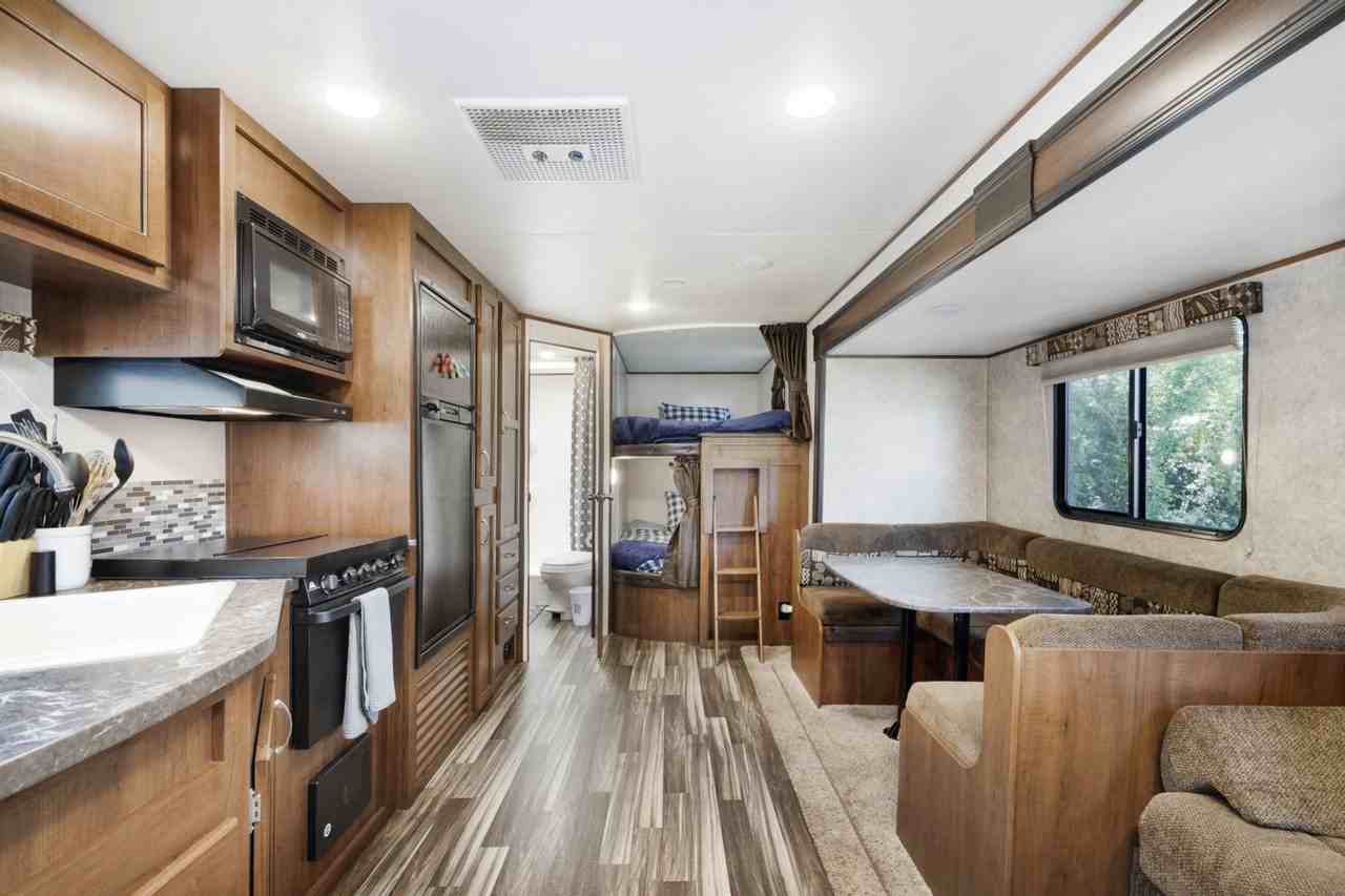 MAVEs VACA 1012 Gary Ave - Photo 5 of 50