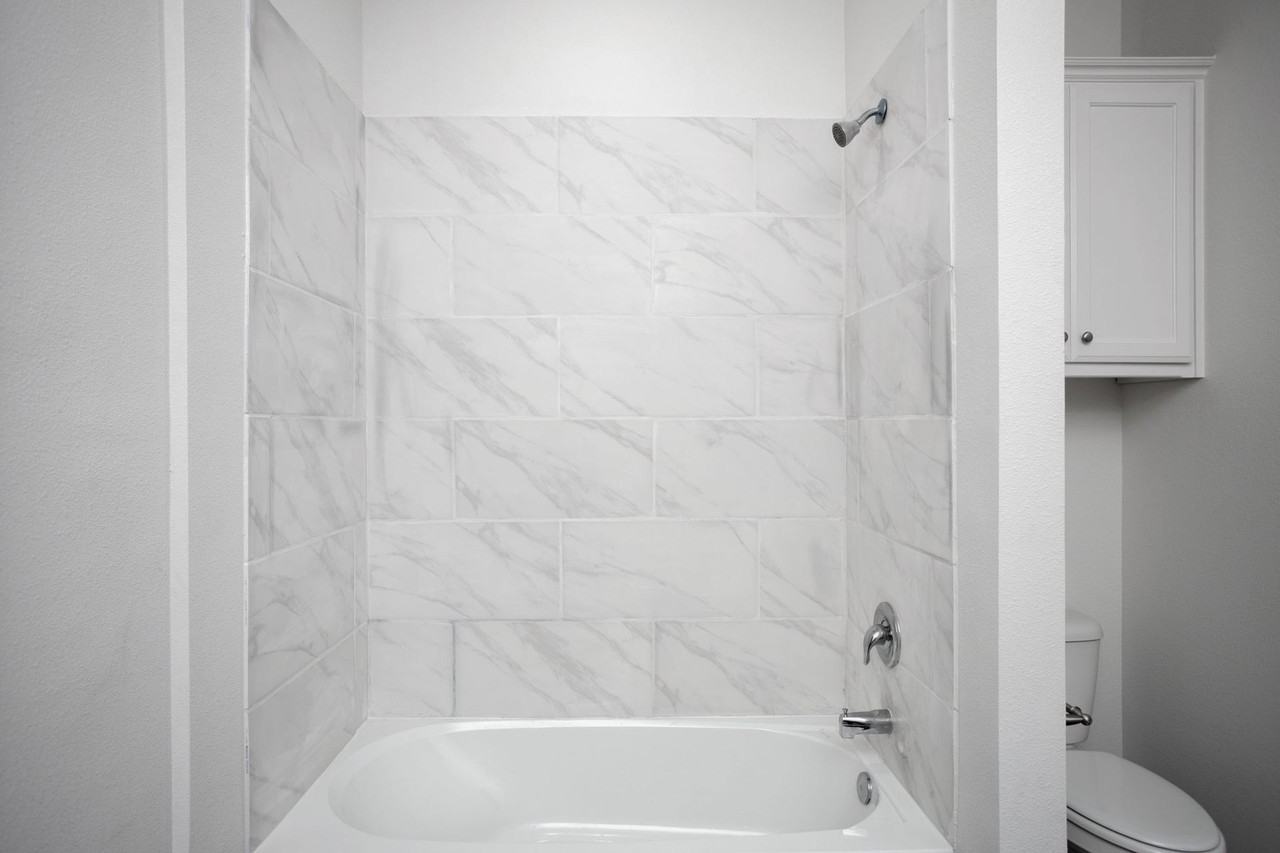 5612 Gonzaga Ln - Photo 6 of 50