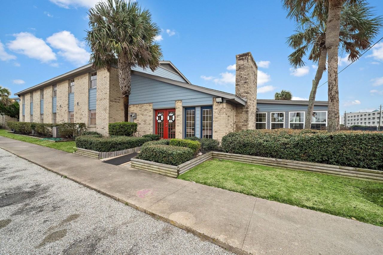 Somerset Village - Photo 2 of 41