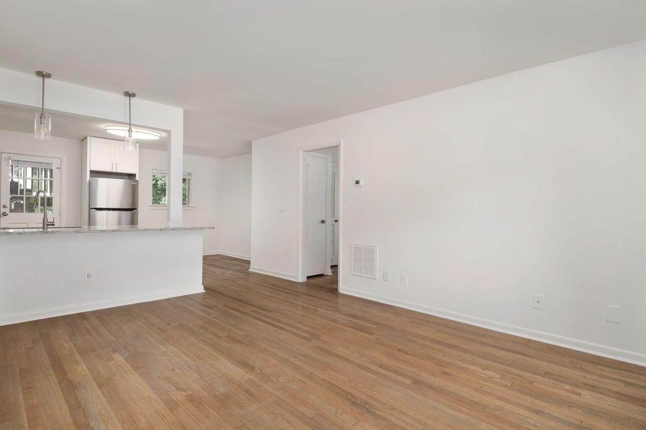 MOVE IN SPECIALS!  CALL TODAY - Photo 2 of 19