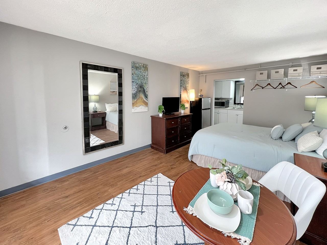 Flex Studio Apartments - Photo 2 of 8