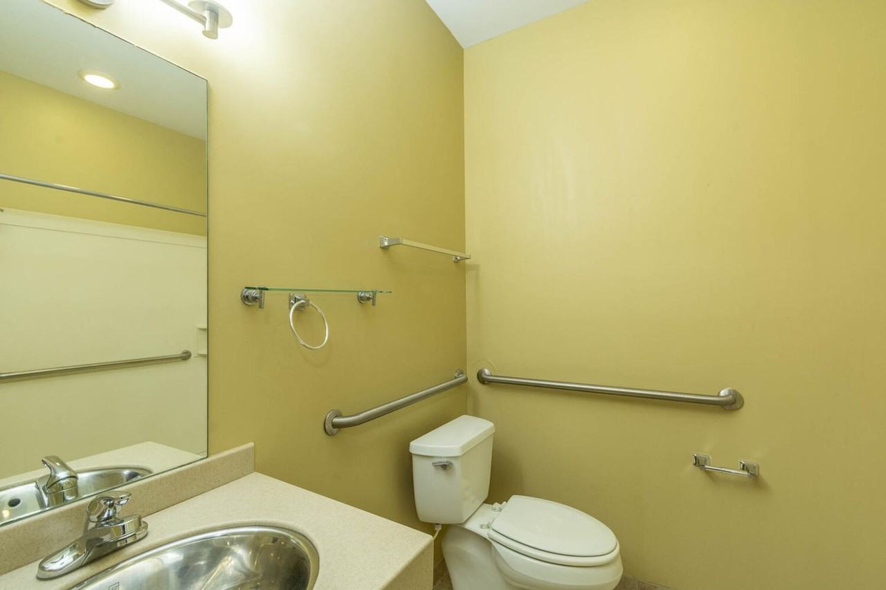 The Flats on Kirkwood - Photo 4 of 45