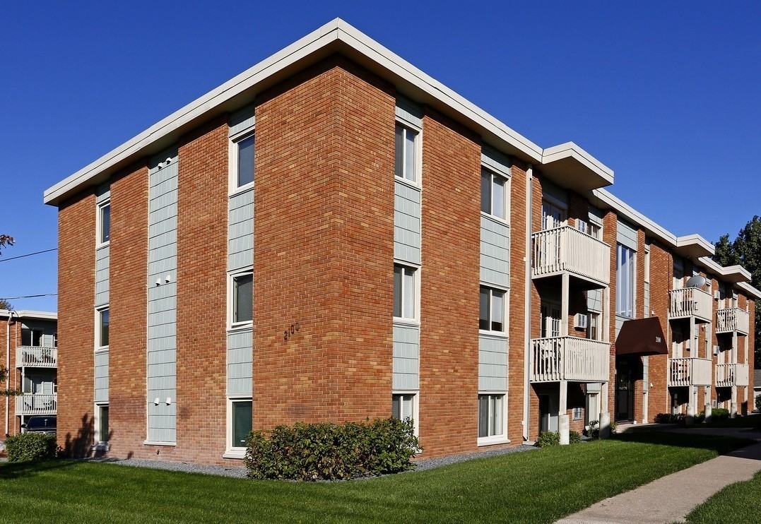 2130 County Rd E - Photo 6 of 50