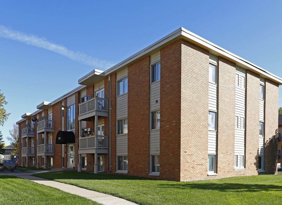 2130 County Rd E - Photo 3 of 50