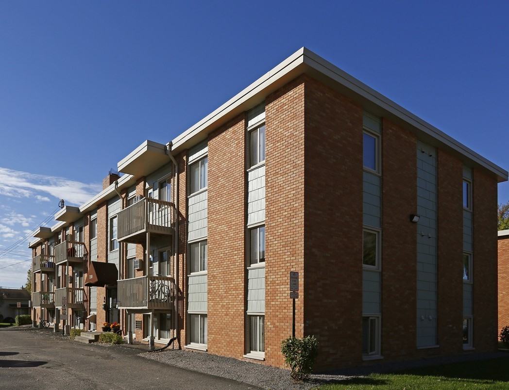 2130 County Rd E - Photo 3 of 50