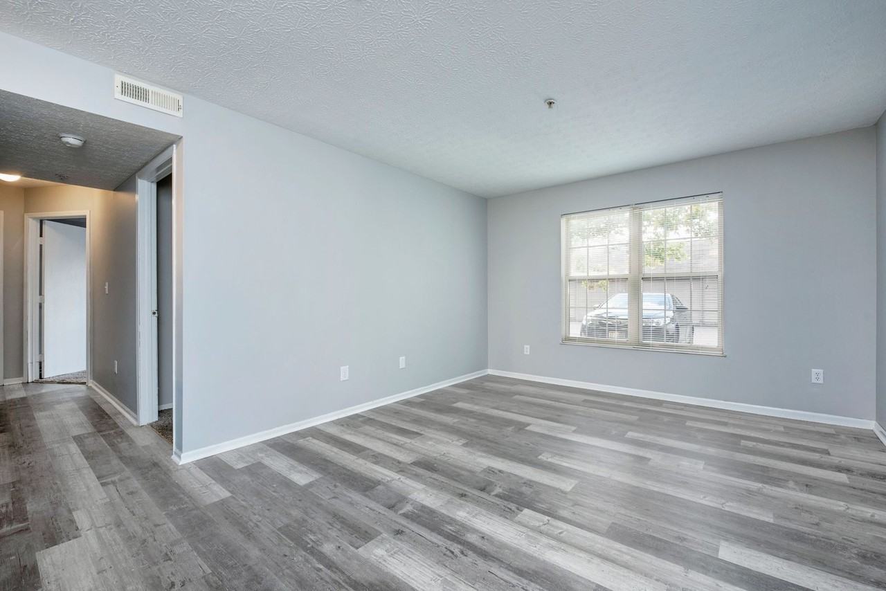 Worthington Woods - Photo 5 of 23