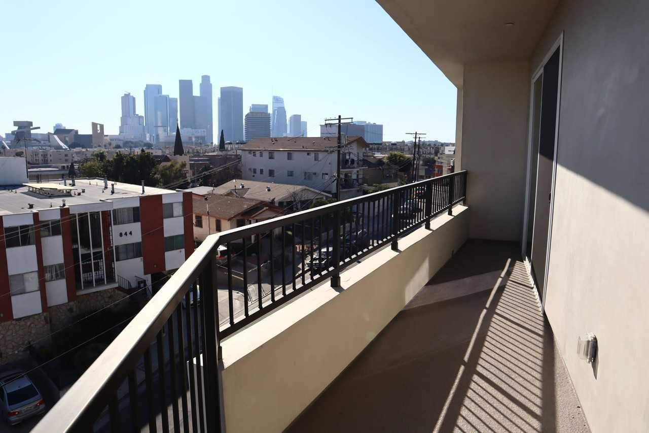 Bunker Heights Apartments - Photo 6 of 20