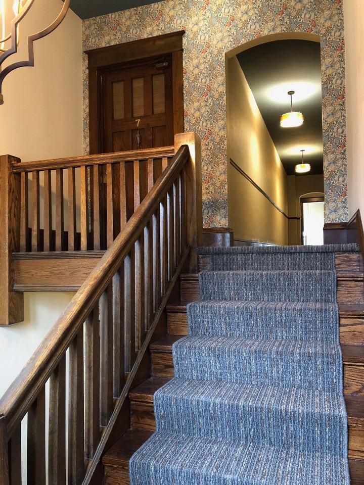 833 Grand Apartments - Photo 2 of 11