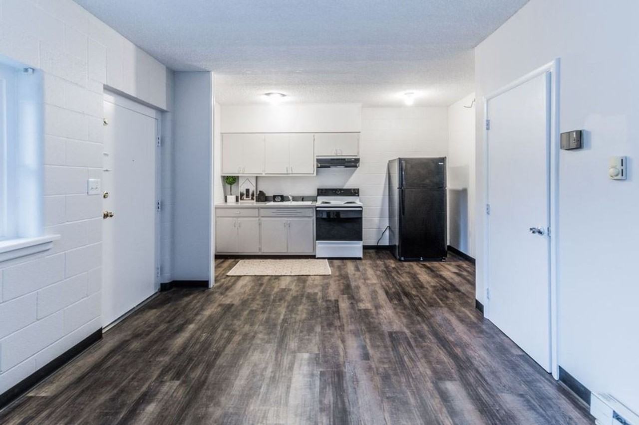 1555 Chestnut Street - Photo 2 of 9