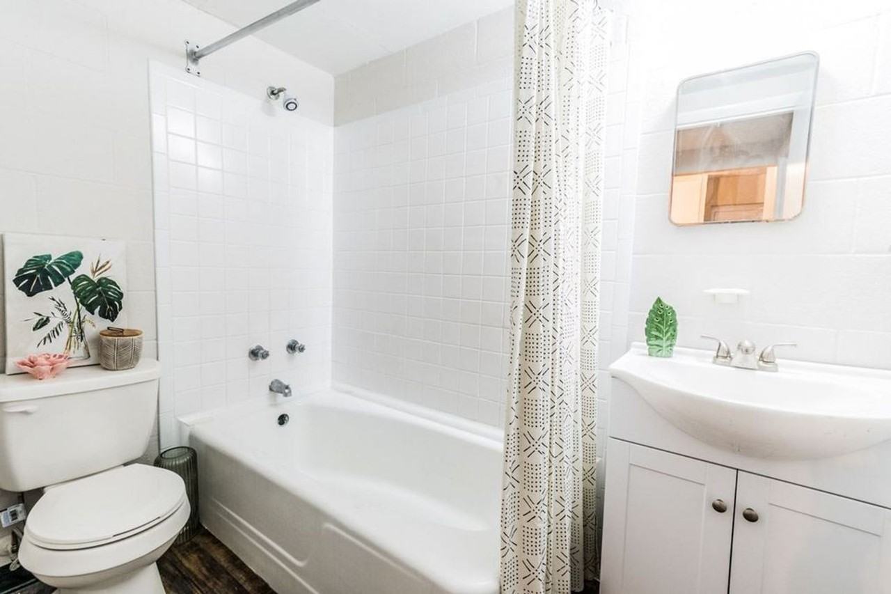 1555 Chestnut Street - Photo 7 of 9