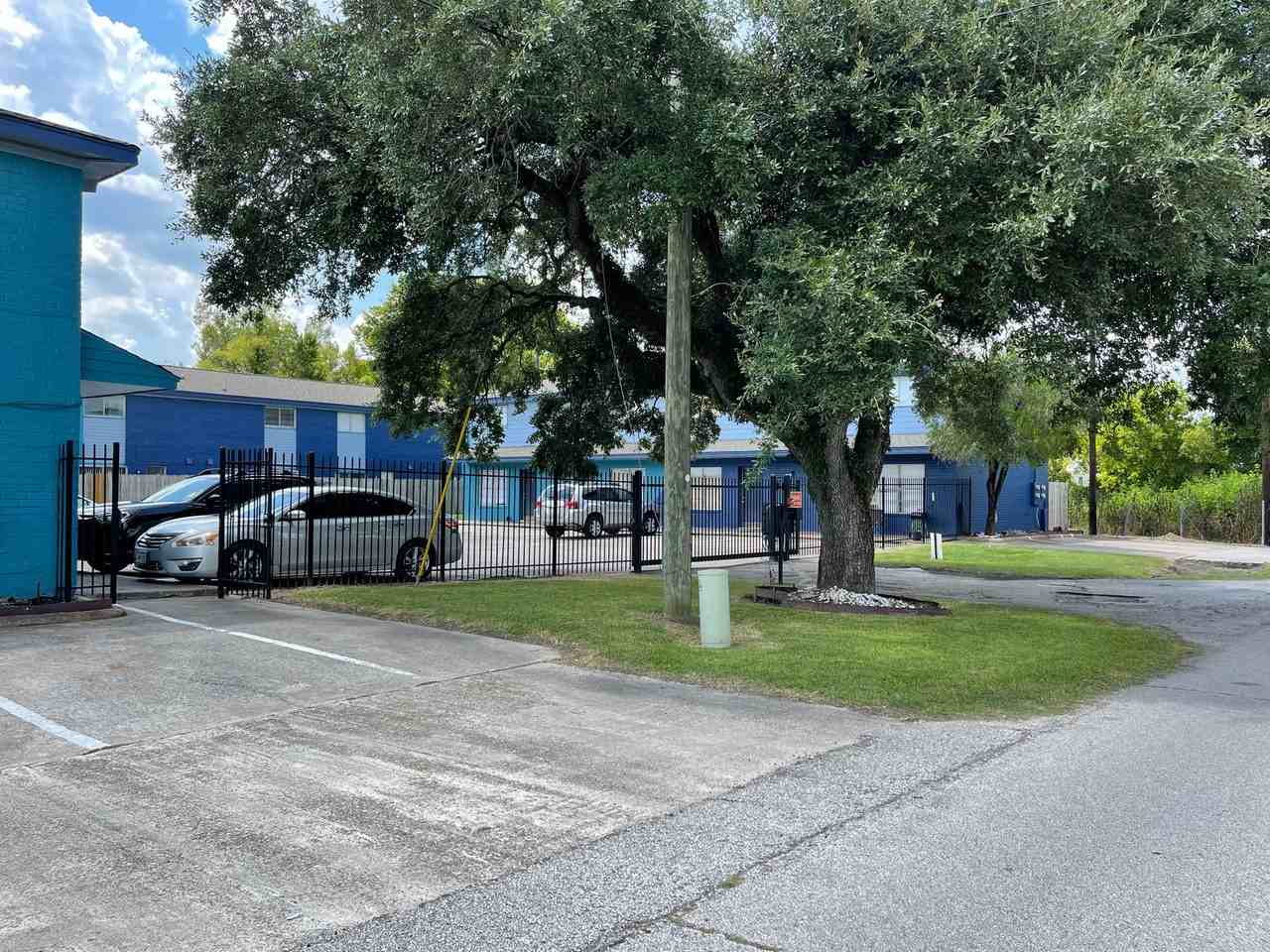 Bridge City Apartments - Photo 2 of 16