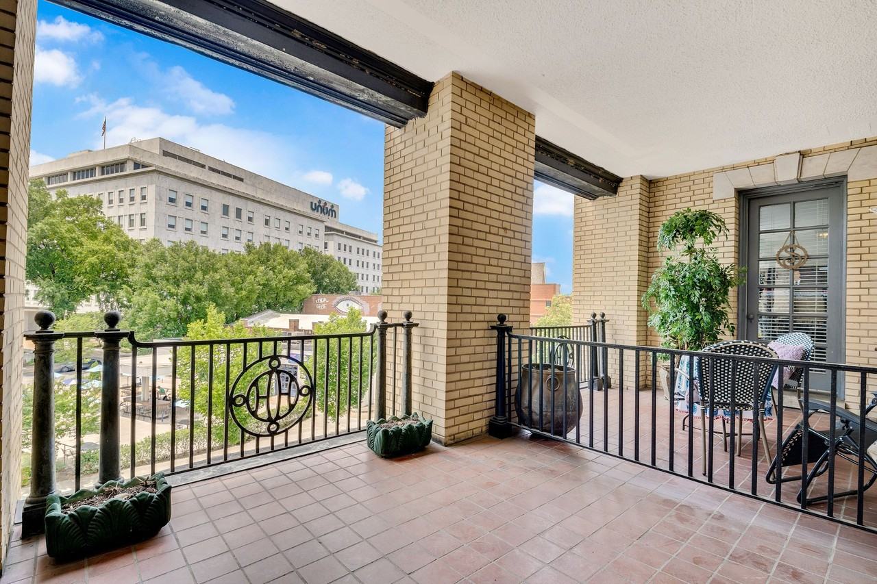 The Hardwick - Photo 4 of 50