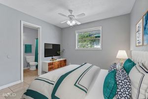 featured image of 1820 E Texas St