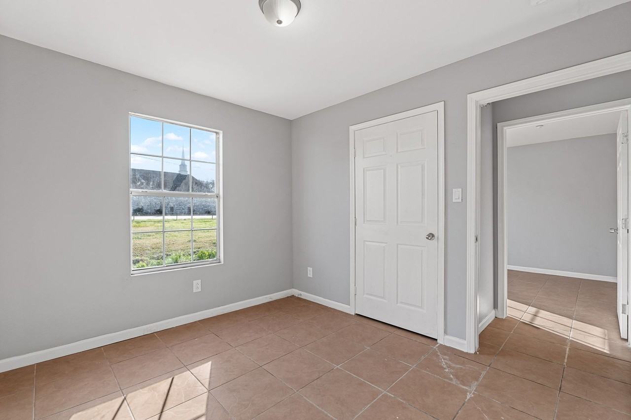 About Pelican Gardens - Photo 4 of 50