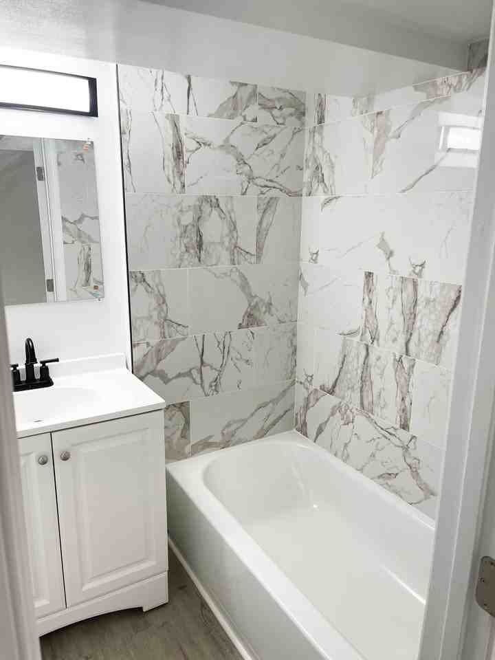 Laurel 24 Apartments - Photo 4 of 9