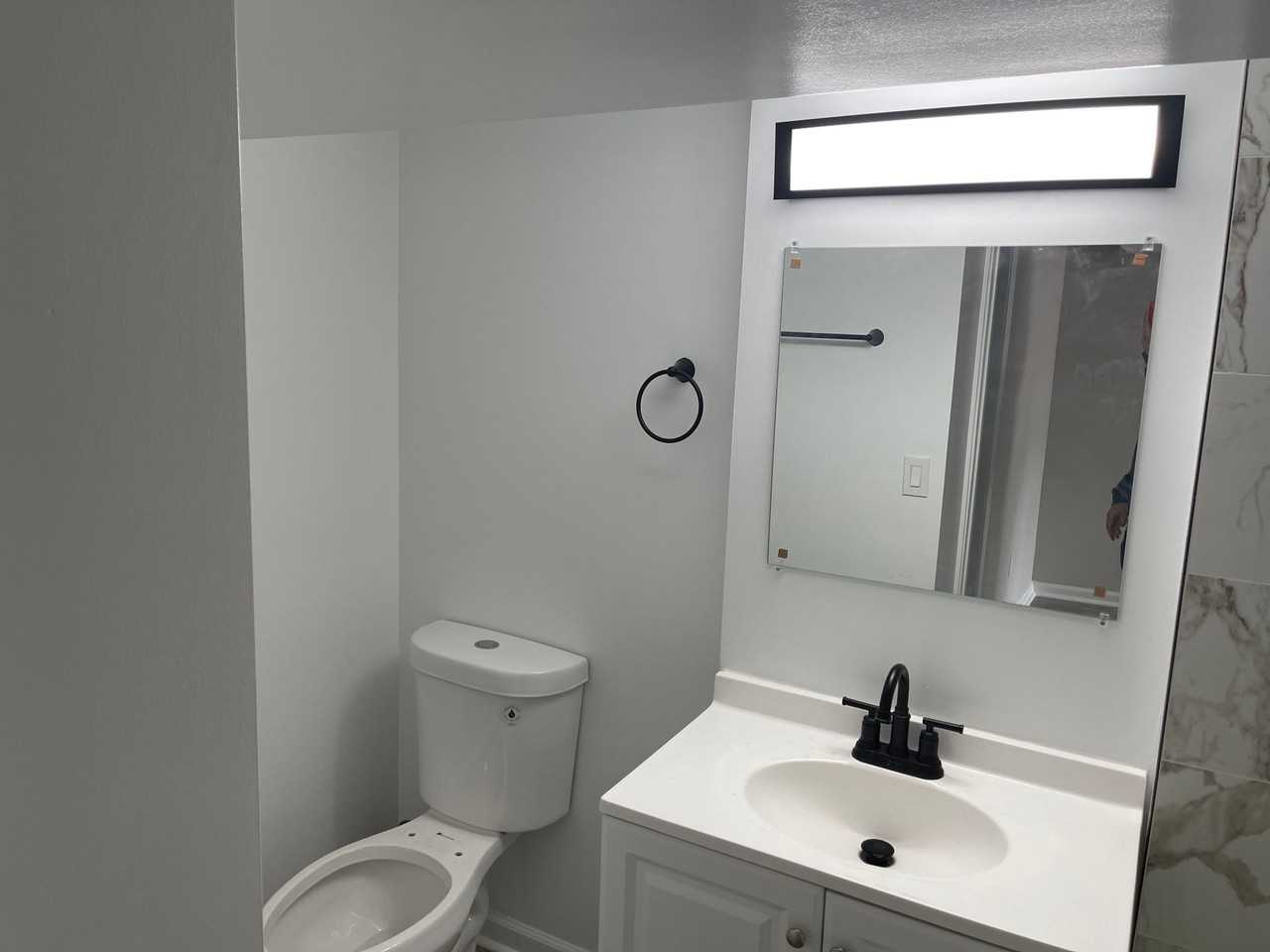 Laurel 24 Apartments - Photo 6 of 9