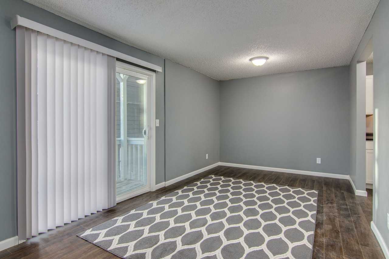 49 on Polk - Photo 4 of 6