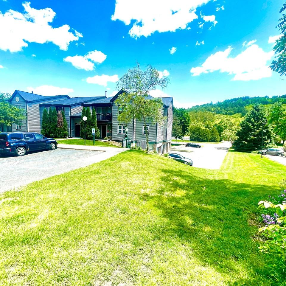 The Terrace at Cedar Glen - Photo 3 of 25