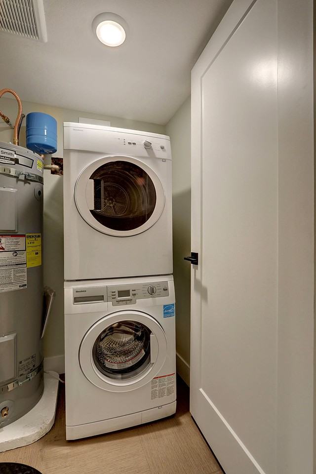 1425 E Union Rooming House - Photo 6 of 6