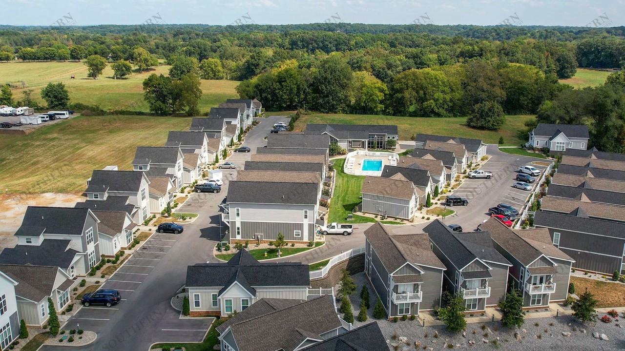 Charmant Cottages - Photo 2 of 50