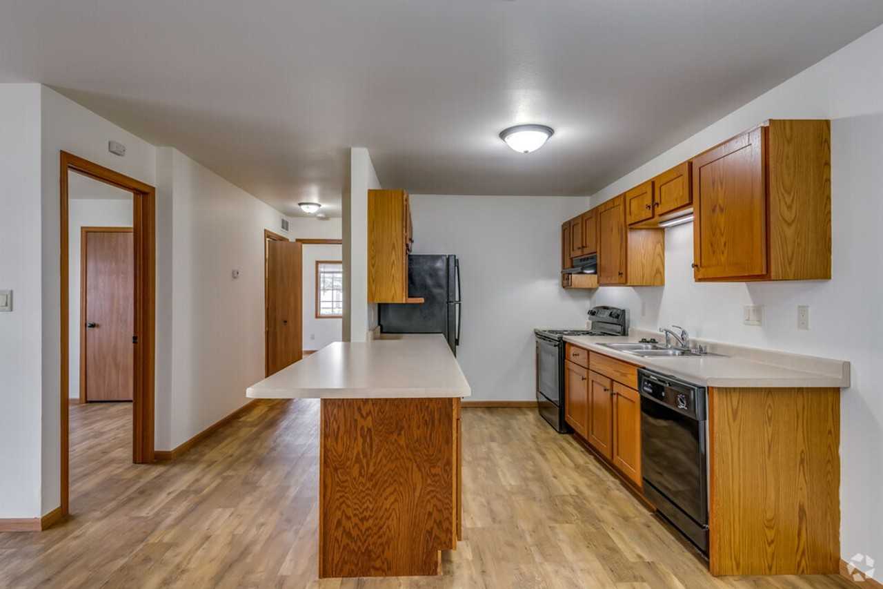 Northern Pines - Photo 7 of 50