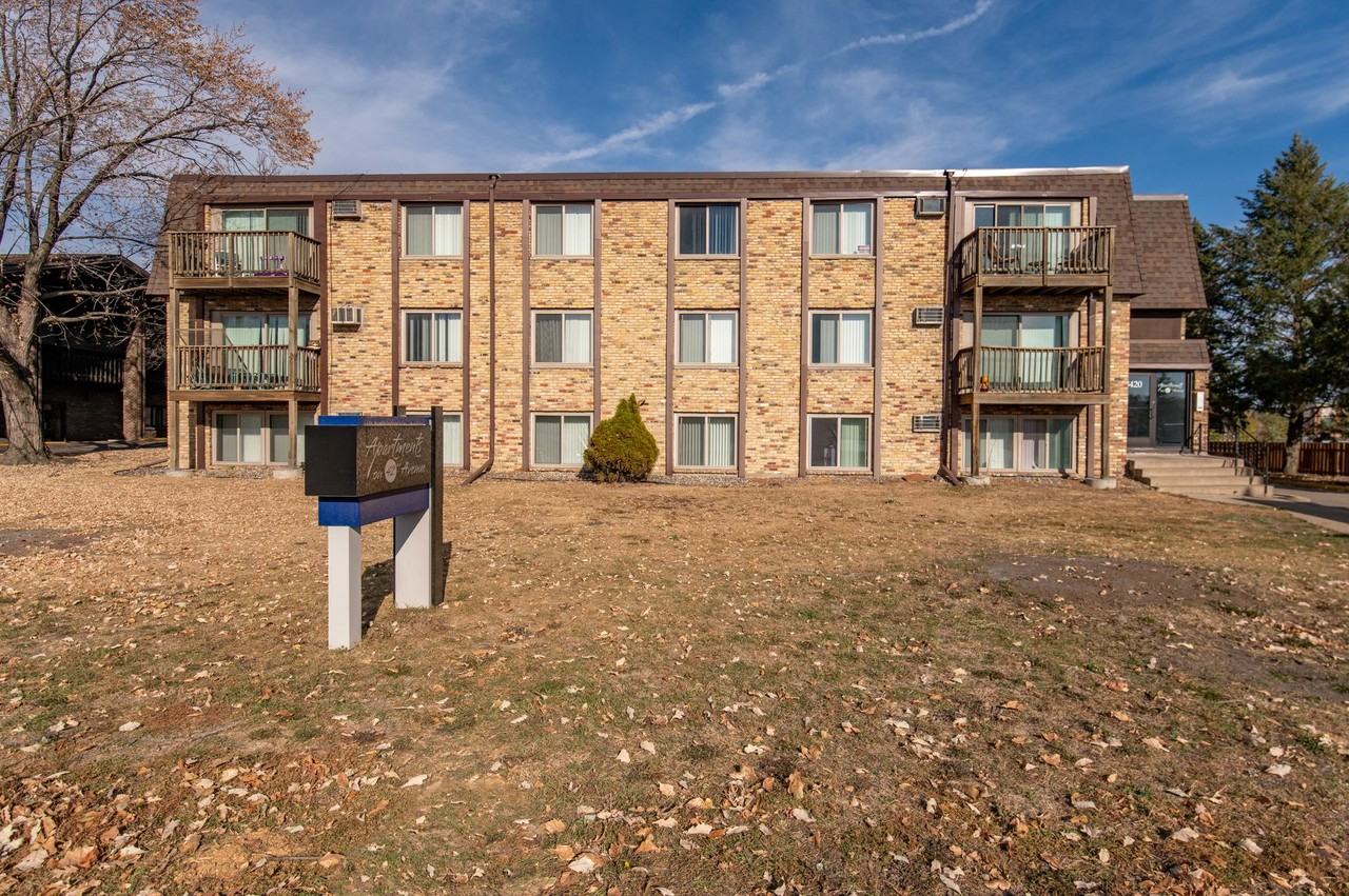 42nd Ave Apartment - Photo 6 of 7