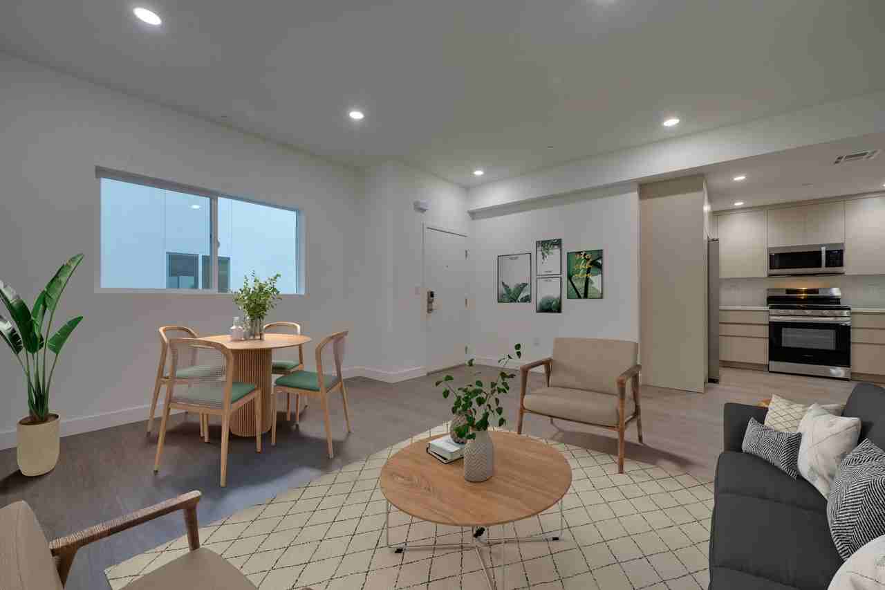 Pine on Gramercy - Photo 6 of 22