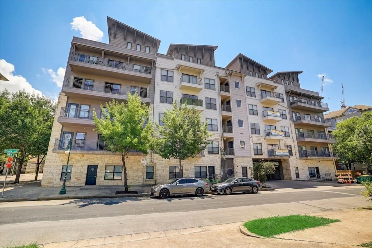 Texan Pearl - Photo 2 of 38