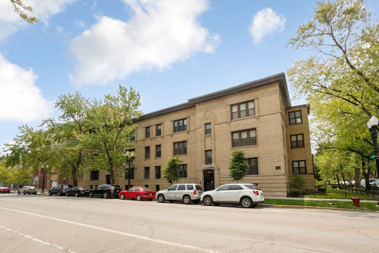 1237-45 W Morse Ave - Photo 4 of 7