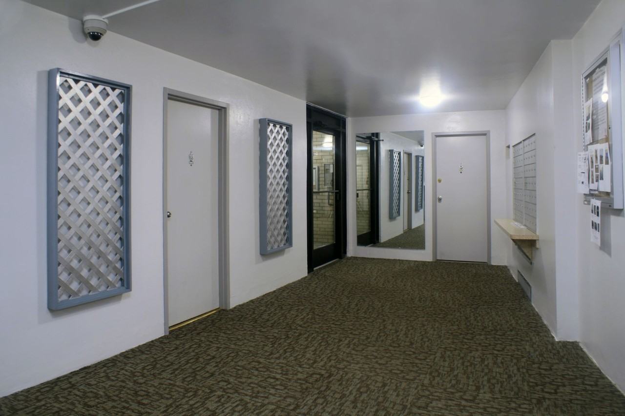 Amberson Gardens - Photo 6 of 21