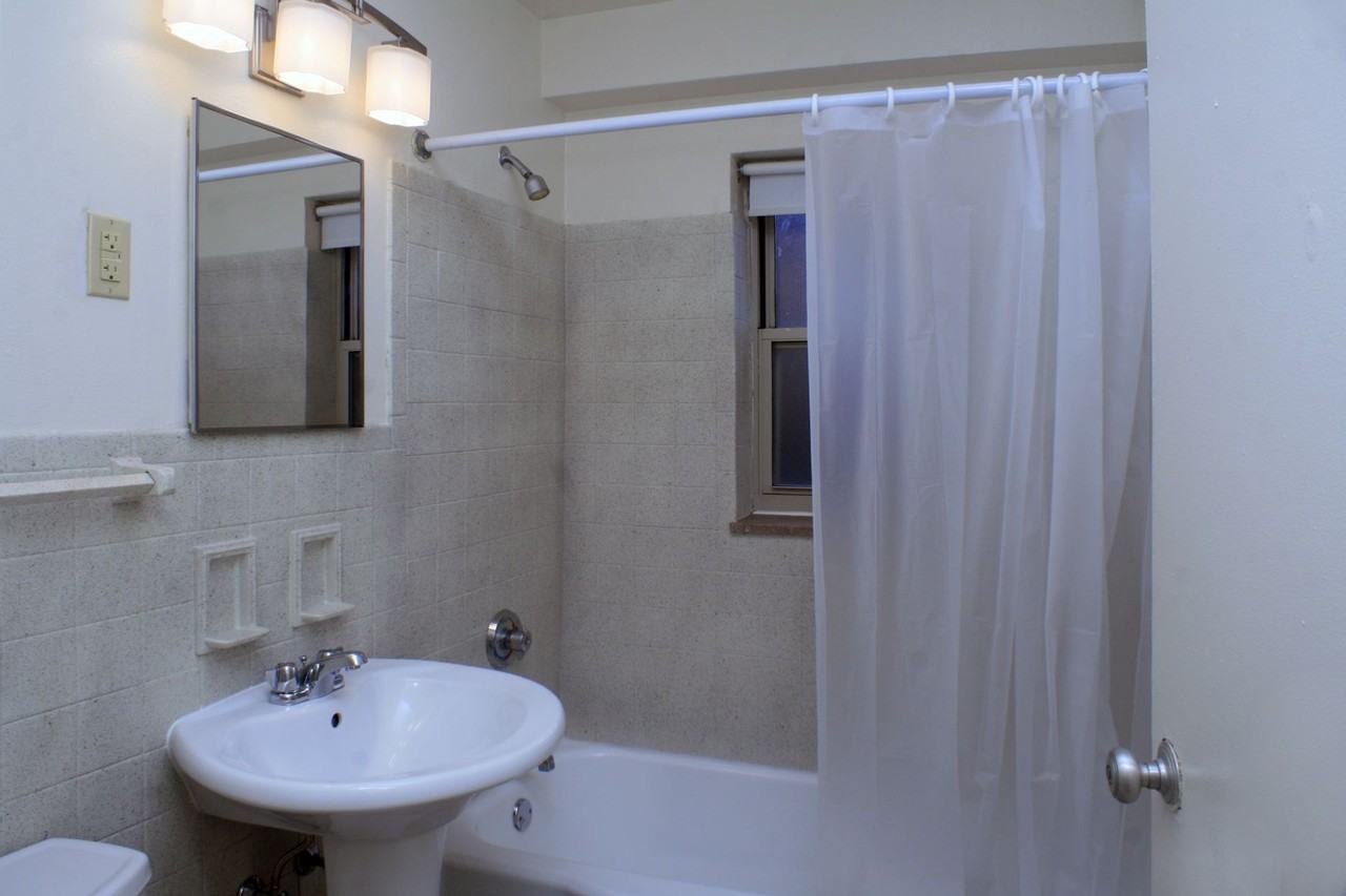 Amberson Gardens - Photo 5 of 21