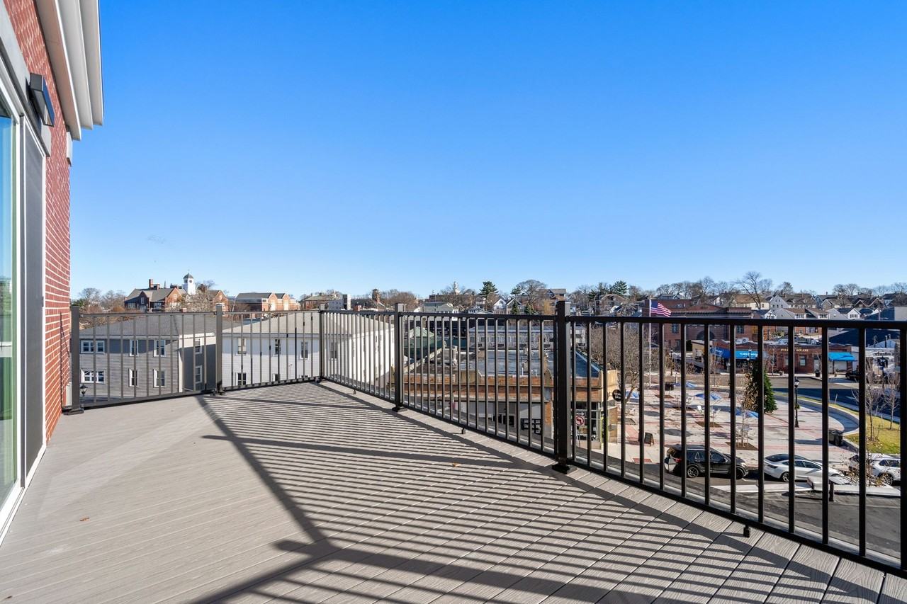 The Somerset - Photo 2 of 34