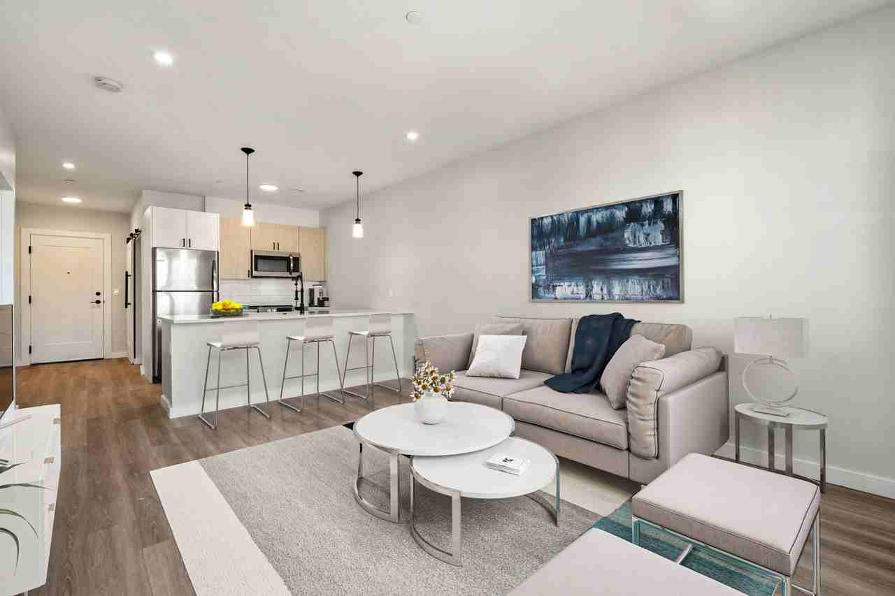 The Somerset - Photo 3 of 34