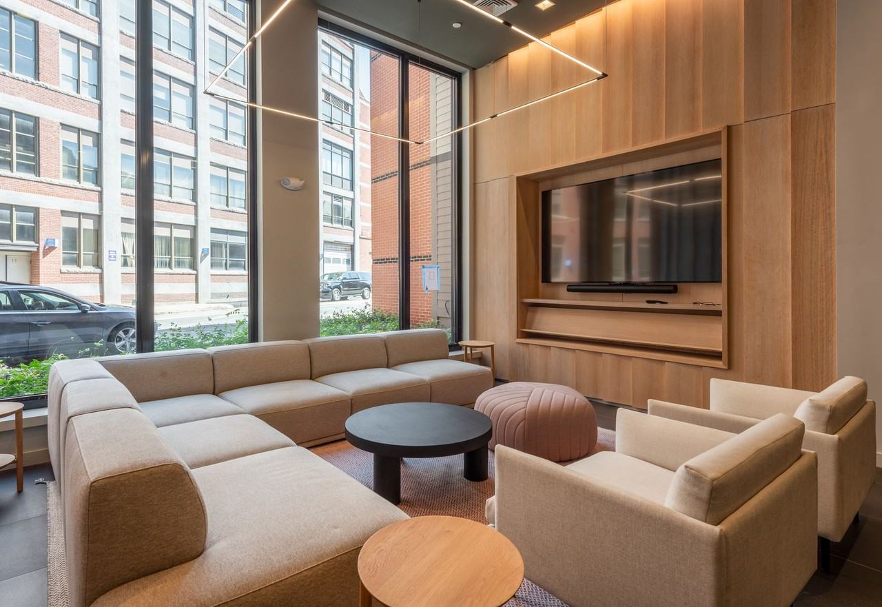 Zero Athens - Photo 6 of 50