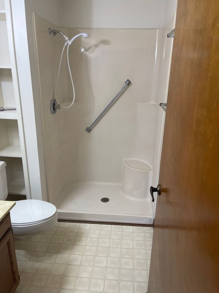 TABLE ROCK VILLAGE - Photo 3 of 6