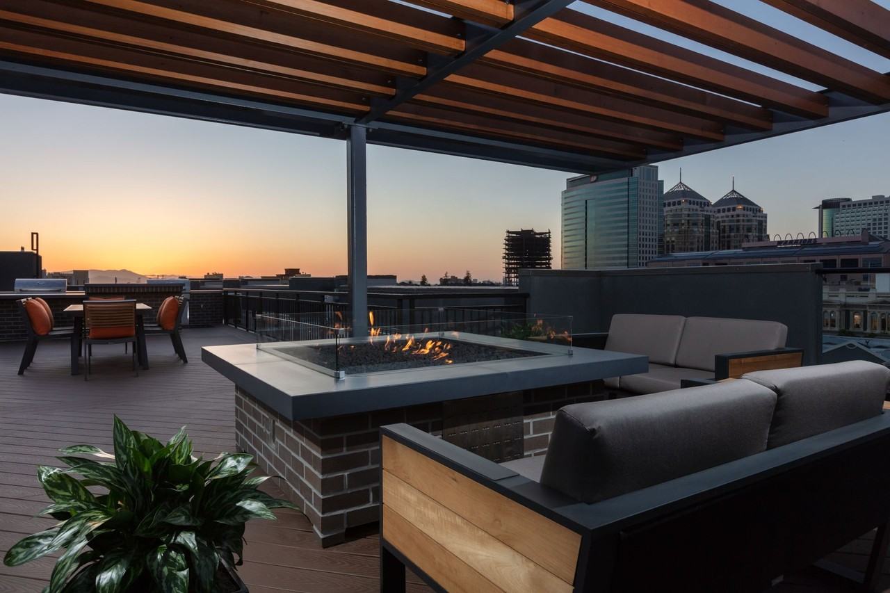 Updated modern building in Jack London Square! Pet Friendly! - Photo 6 of 17