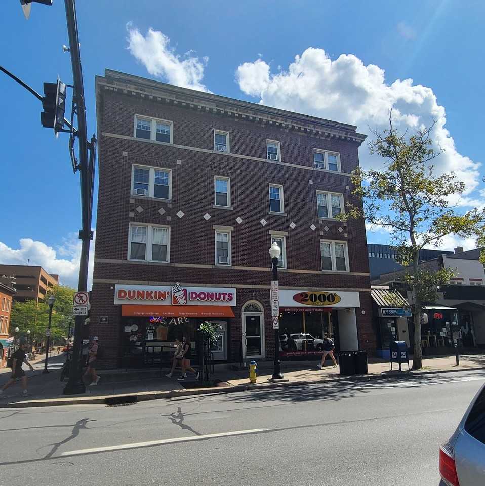 200 W. College Avenue - Photo 3 of 15