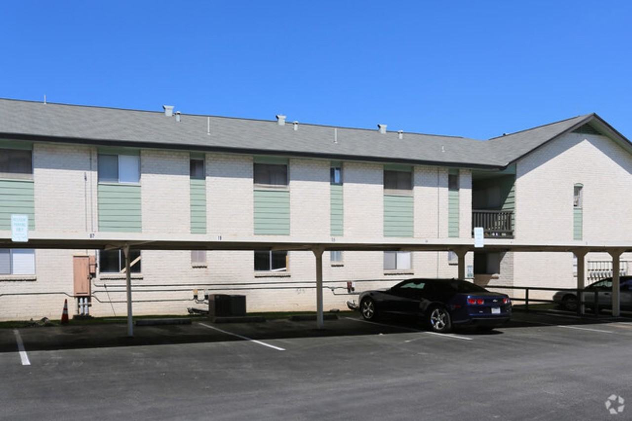 Robinson Manor Apartments - Photo 3 of 9