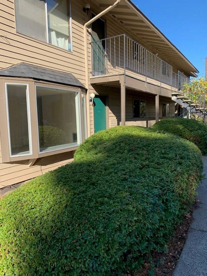 Village Monroe Apartments - Photo 2 of 17