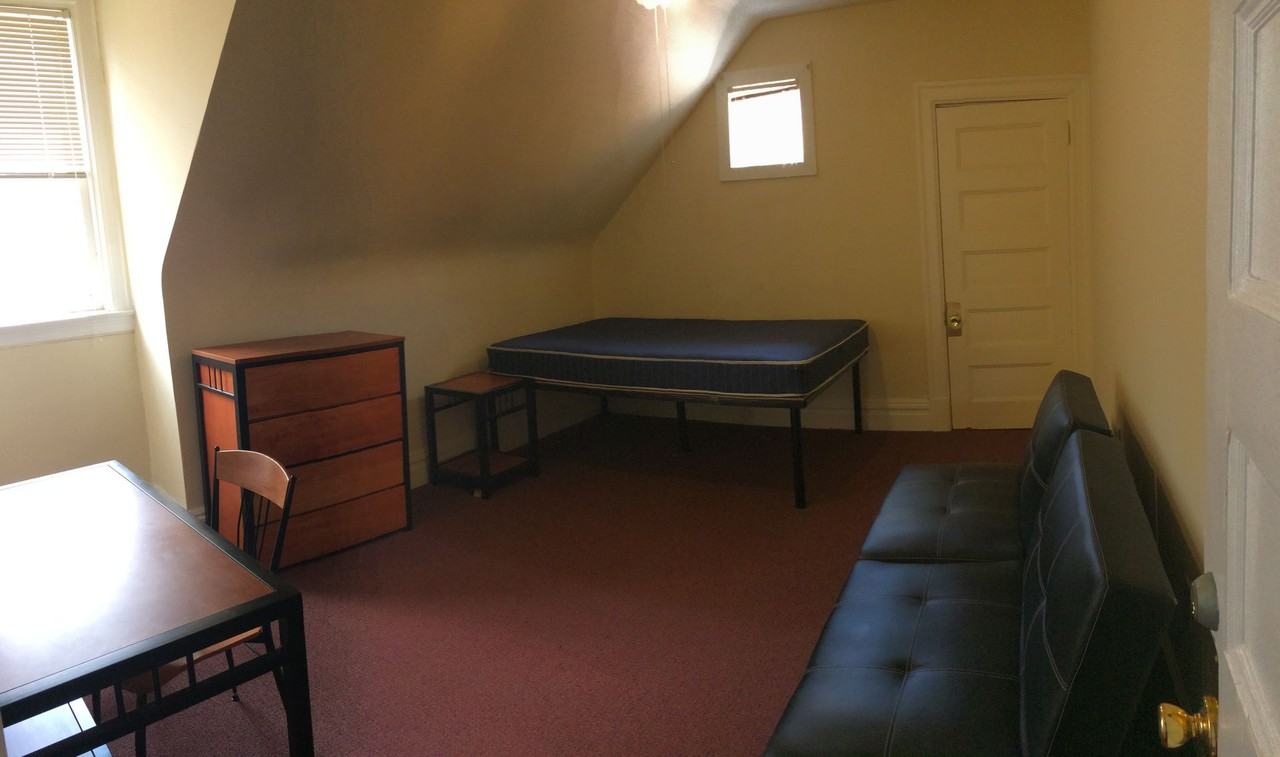 Pitt University Off Campus Housing - Photo 7 of 25